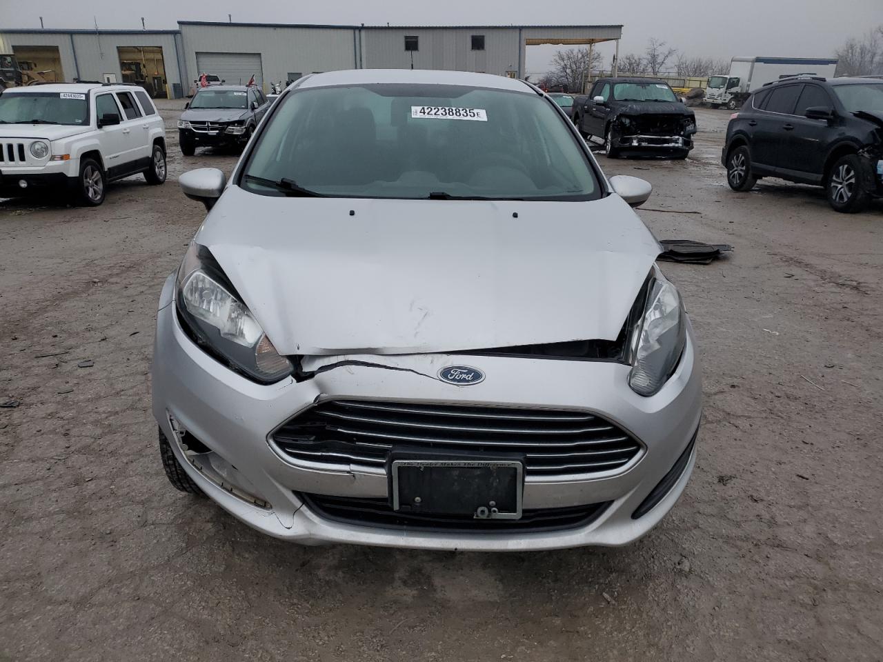 2014 Ford Fiesta - Image 5