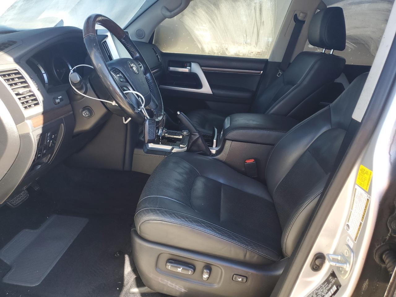 2018 Toyota Land Cruiser - Image 7
