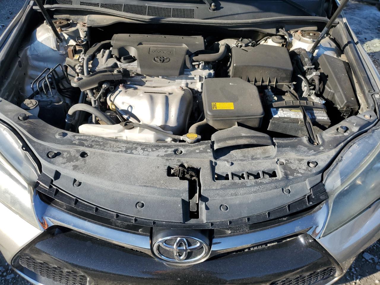 2015 Toyota Camry - Image 11