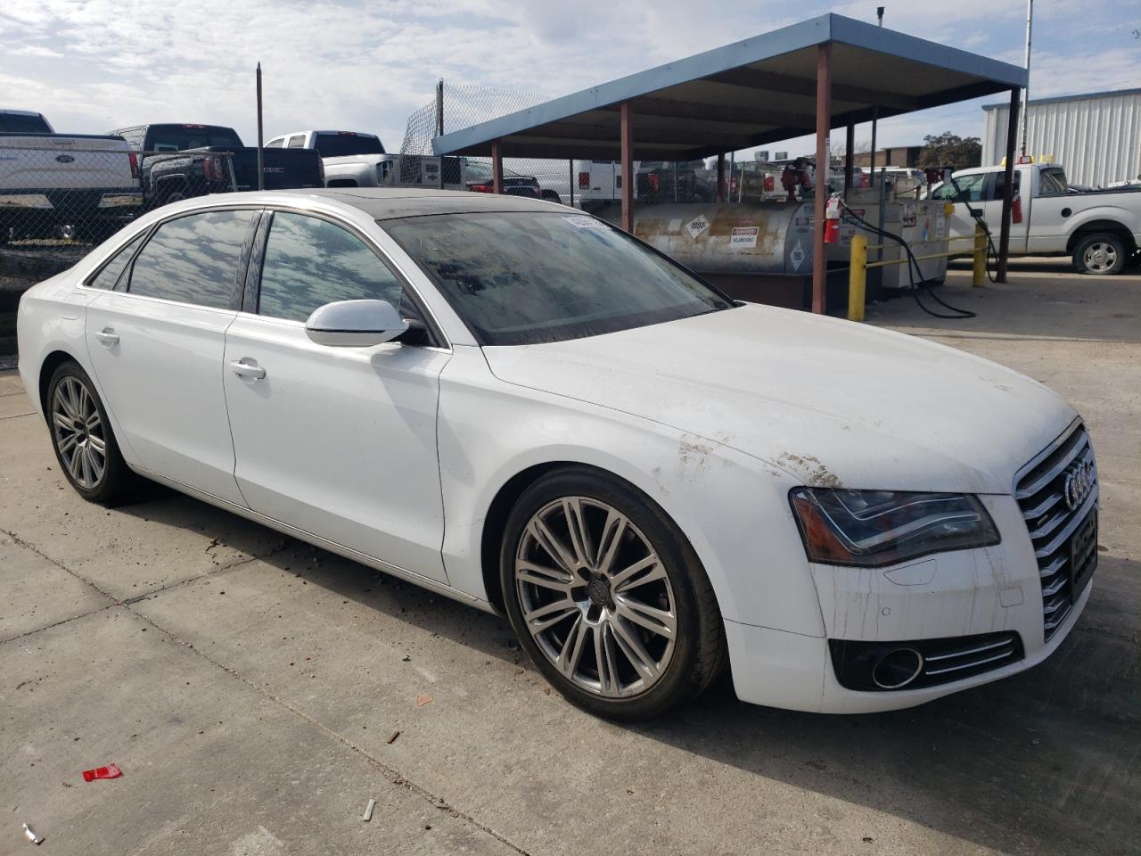 2013 Audi A8 - Image 4