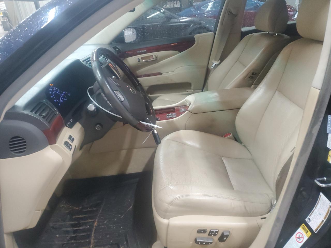 2009 Lexus LS - Image 7