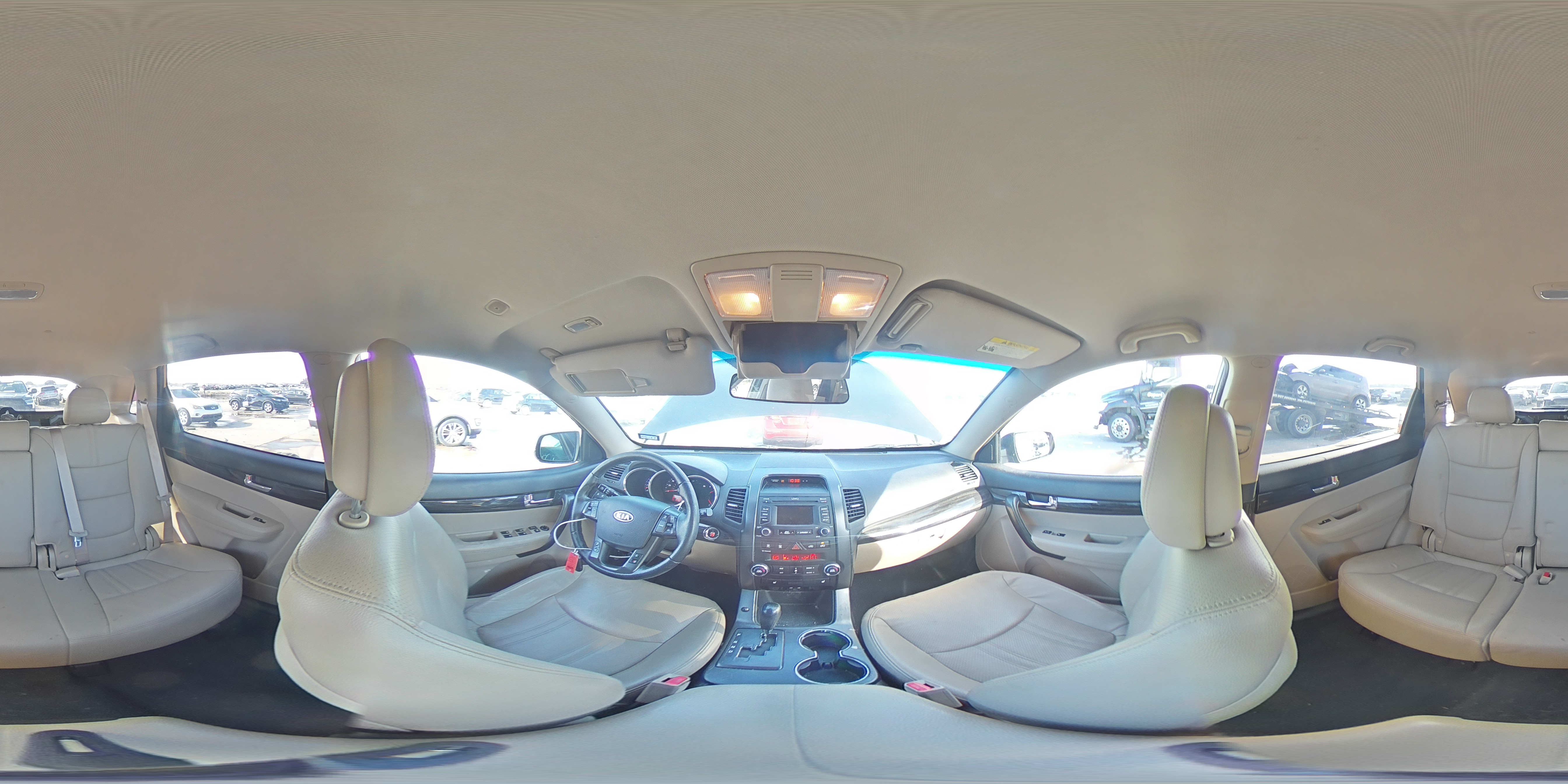 2013 Kia Sorento - Image 16