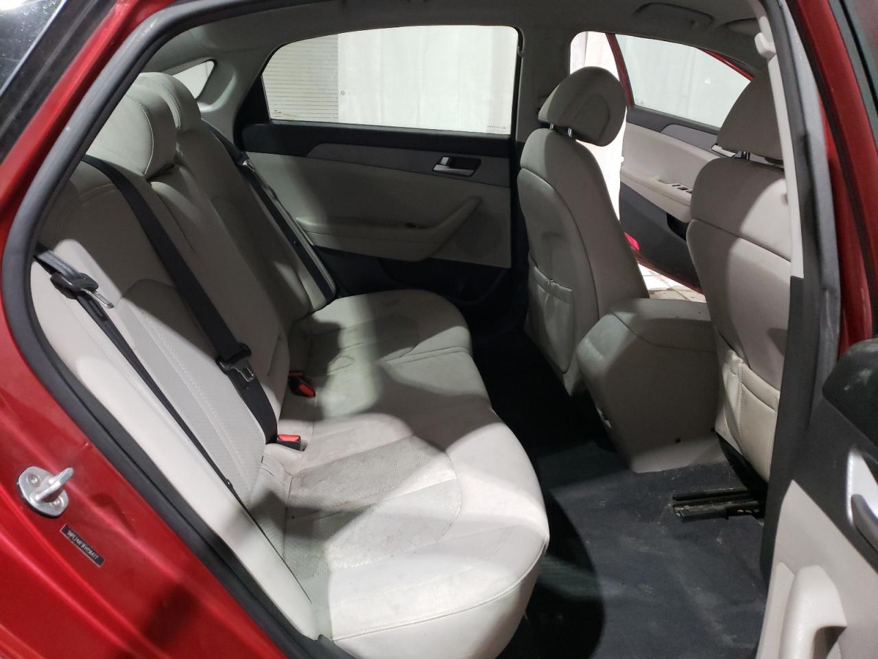 2015 Hyundai Sonata - Image 10