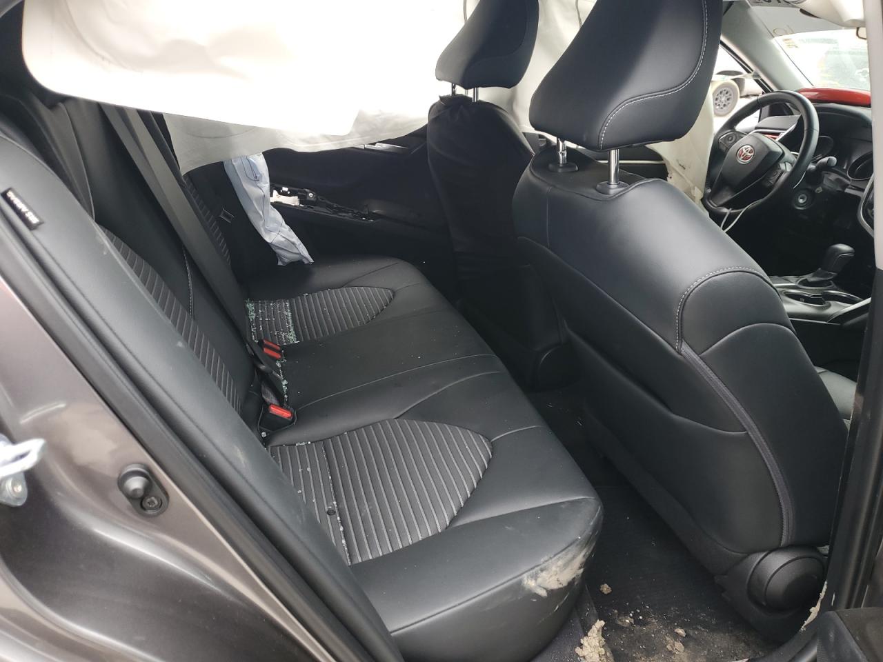 2021 Toyota Camry - Image 11