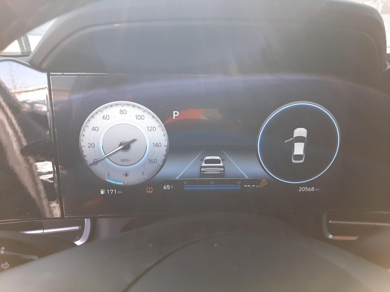 2023 Hyundai Elantra - Image 9