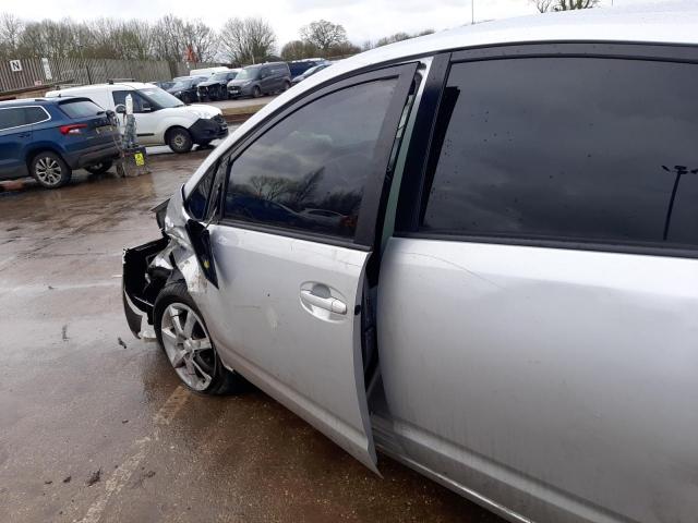 2008 TOYOTA PRIUS T3 VVT-I AUTO 