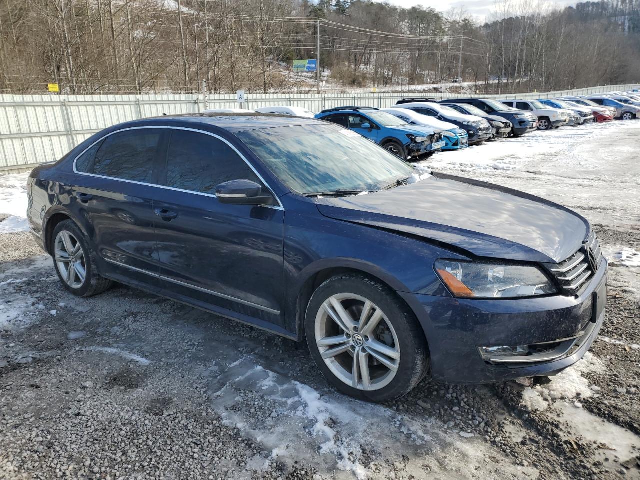 2014 Volkswagen Passat - Image 4