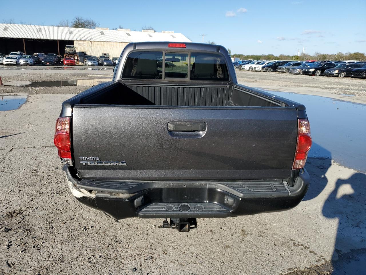2015 Toyota Tacoma - Image 6