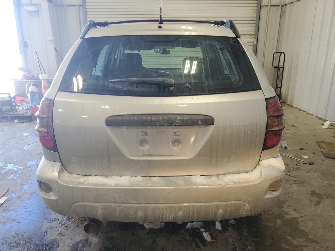 2004 Pontiac Vibe - Image 6