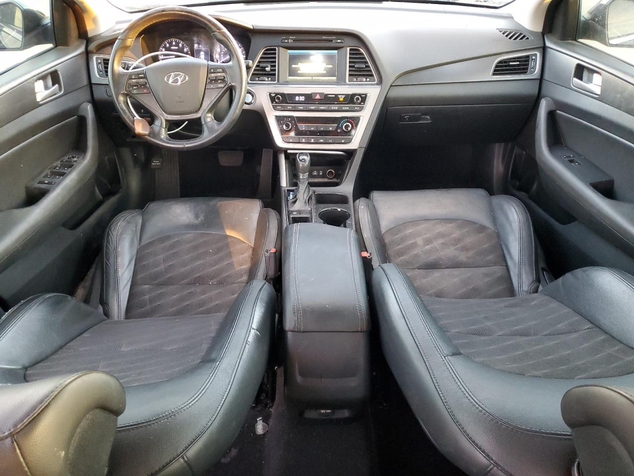2016 Hyundai Sonata - Image 8
