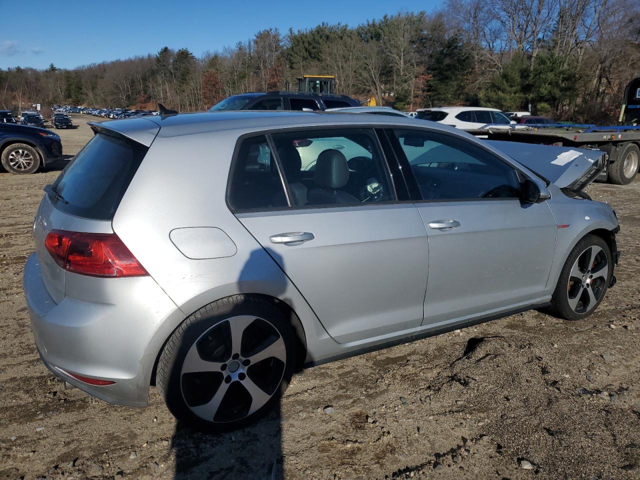 VIN 3VW4T7AU4FM022587 2015 VOLKSWAGEN GTI no.3