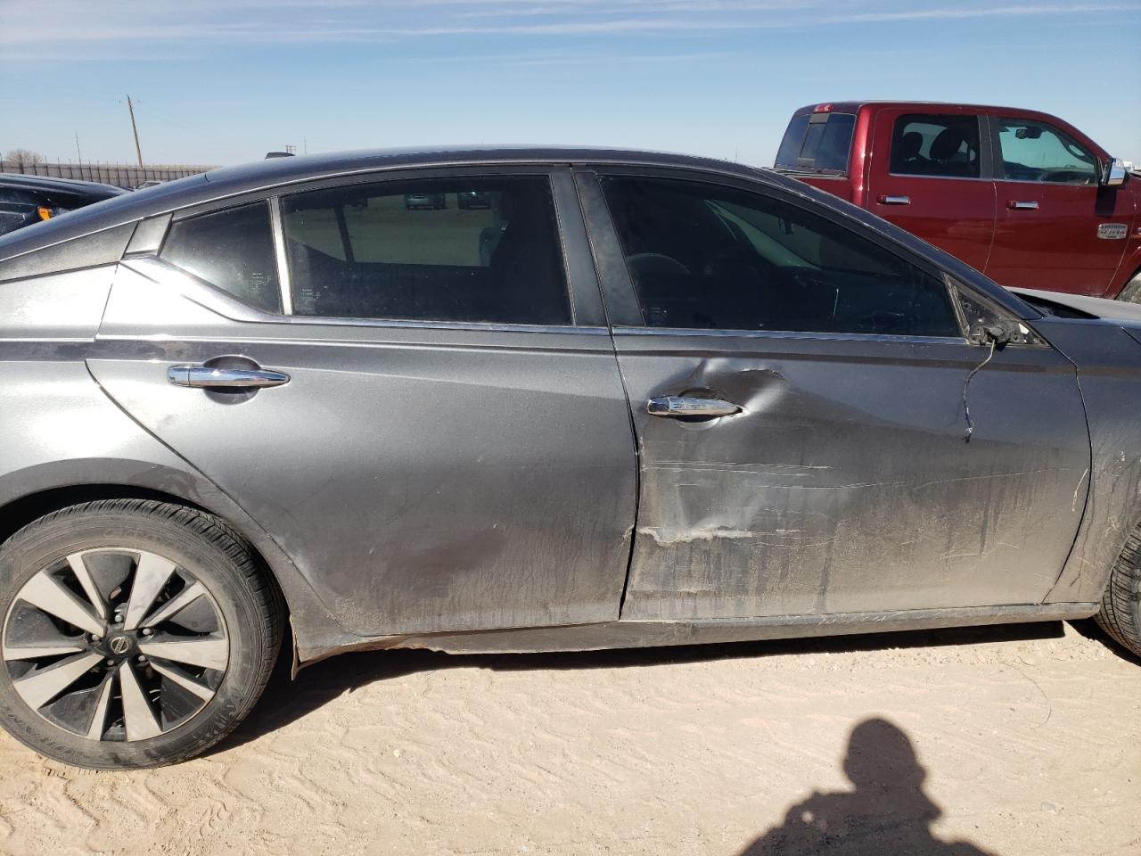 2021 Nissan Altima - Image 10