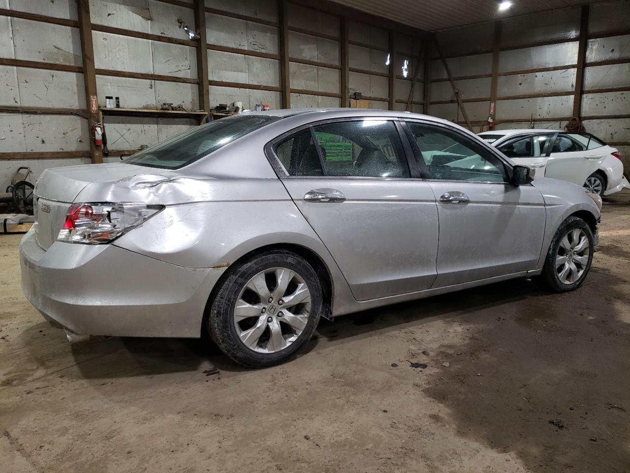 2010 Honda Accord - Image 3
