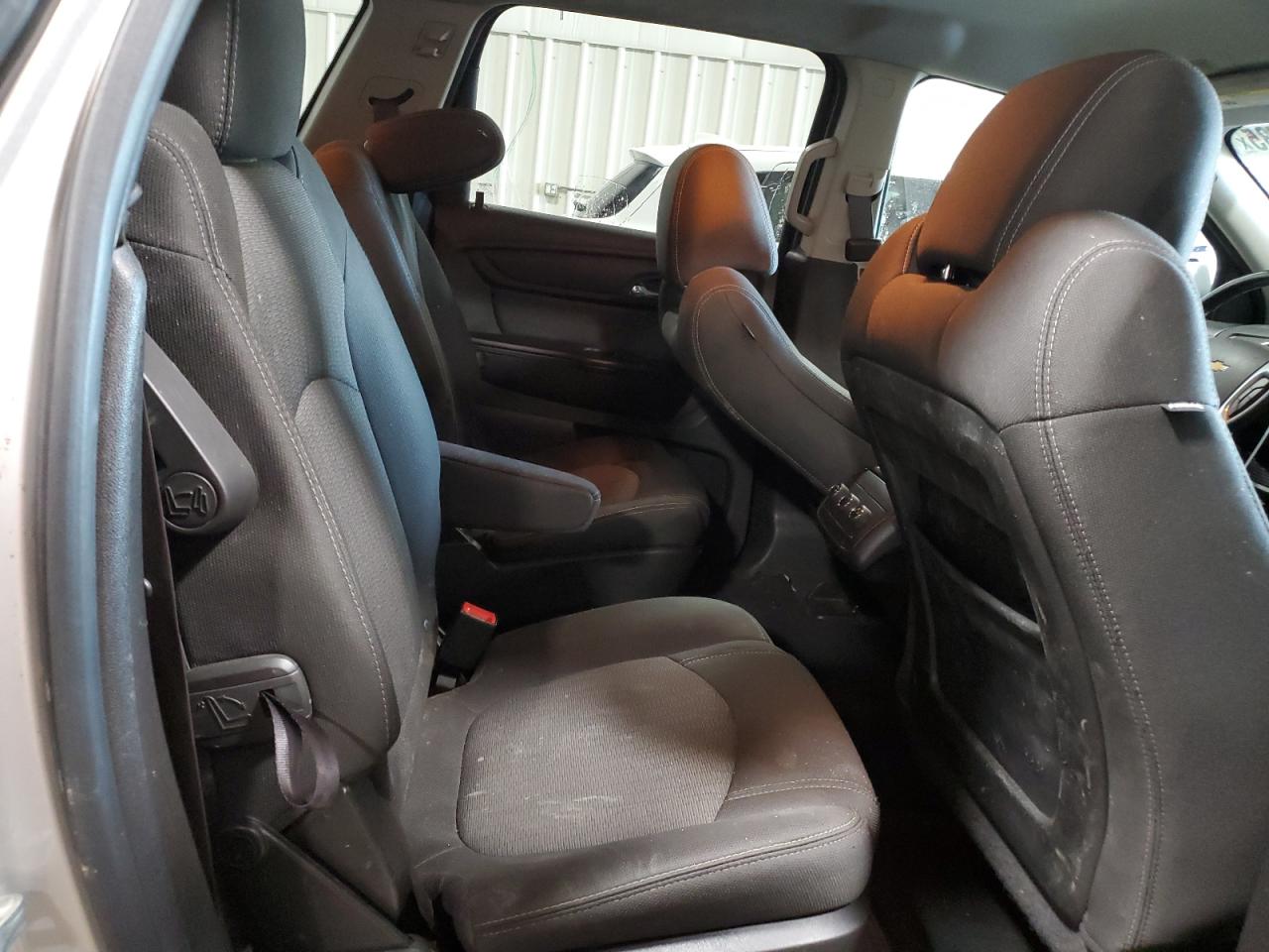 2014 Chevrolet Traverse - Image 11