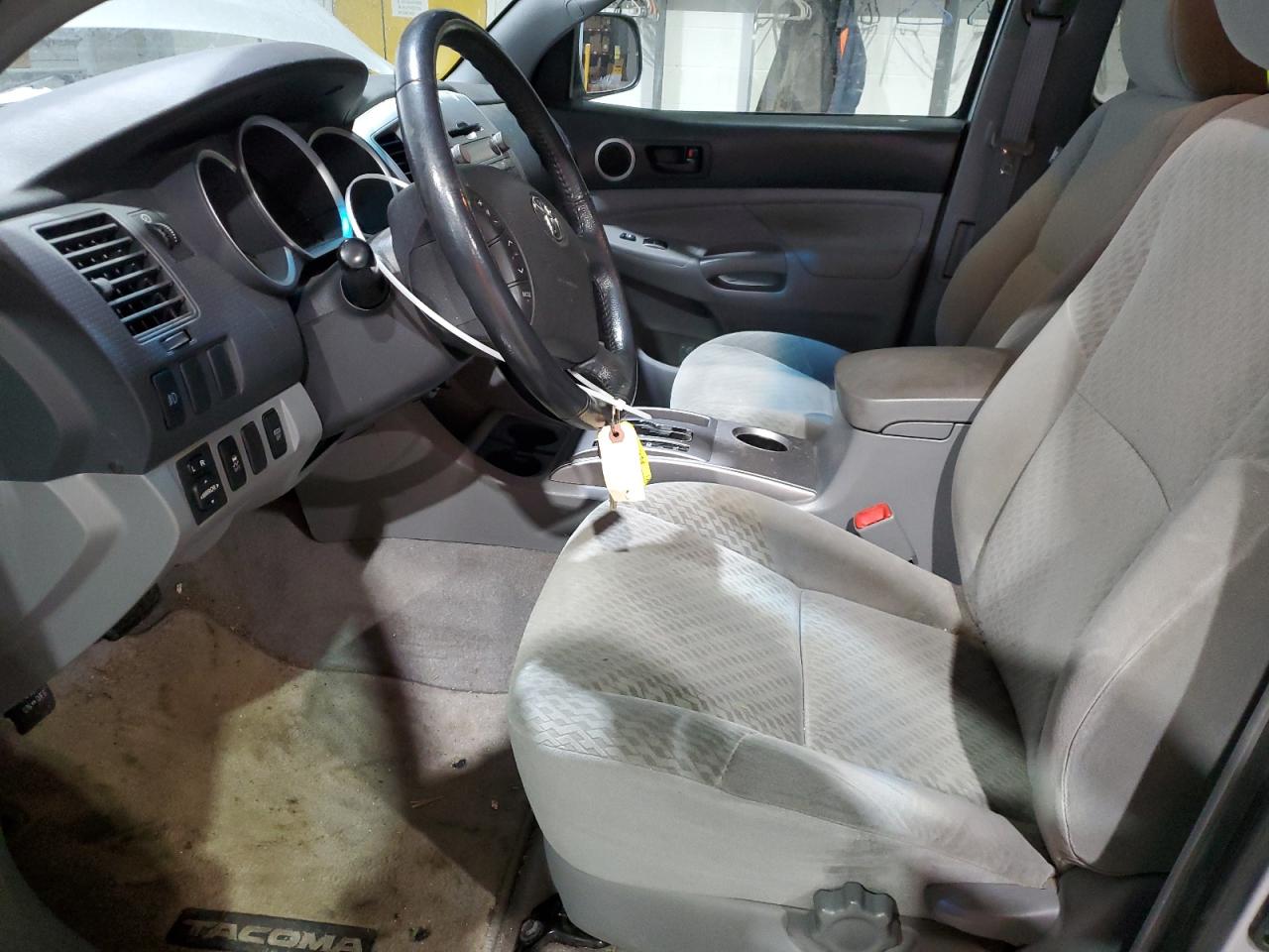2010 Toyota Tacoma - Image 7