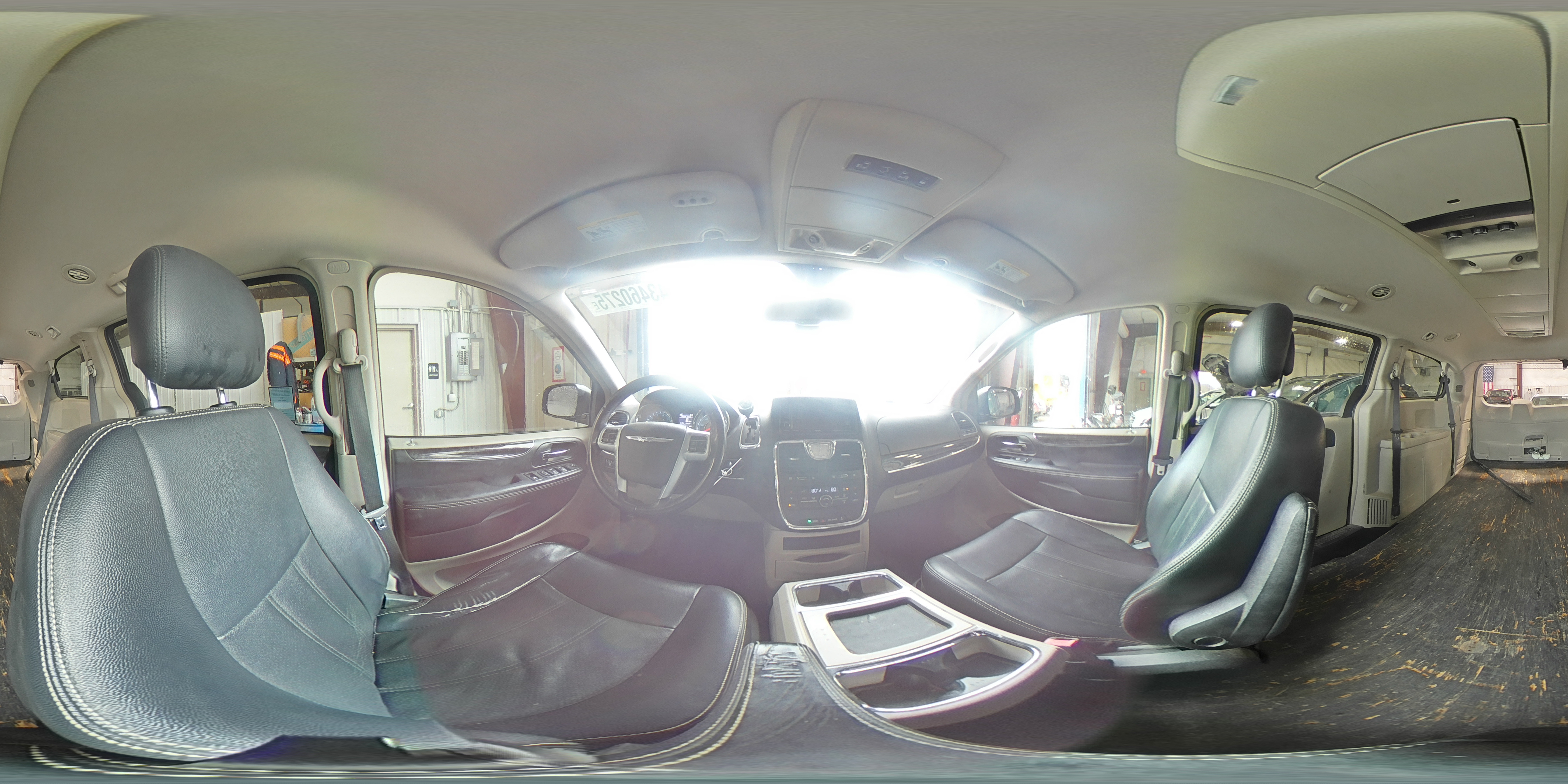 2012 Chrysler Town & Country - Image 15