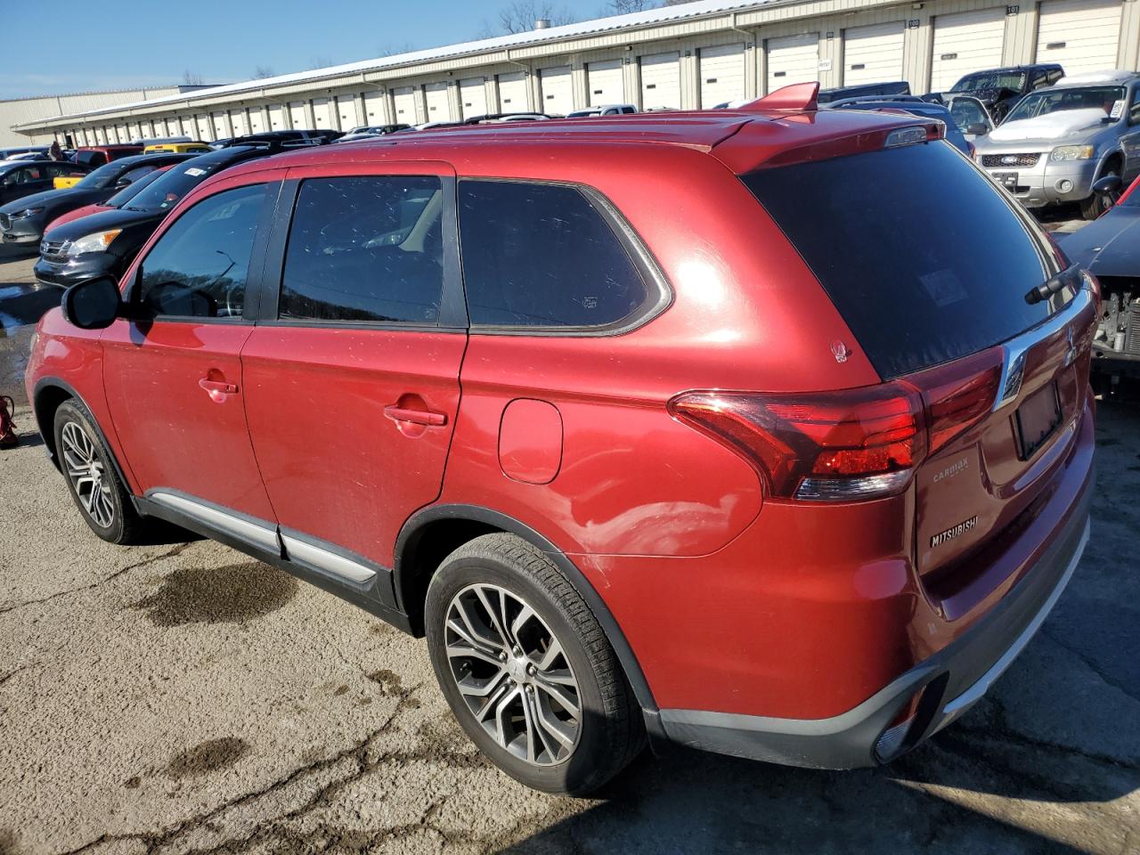 2017 Mitsubishi Outlander - Image 2