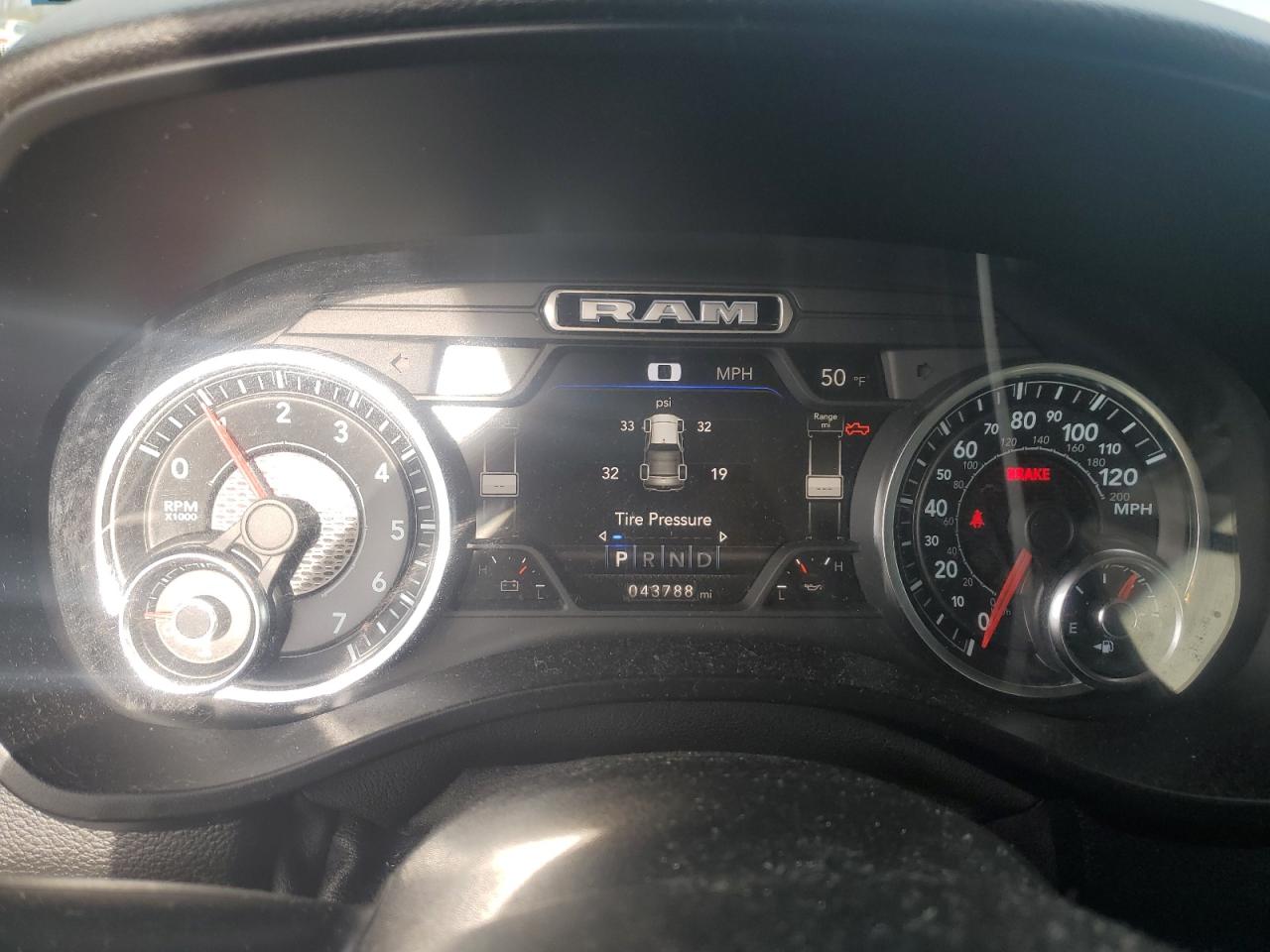 2020 RAM 1500 - Image 9