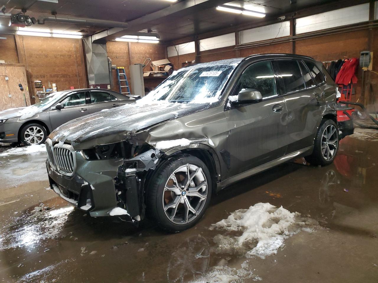 2024 BMW X5 - Image 1