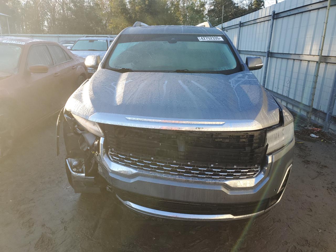 2022 GMC Acadia - Image 5