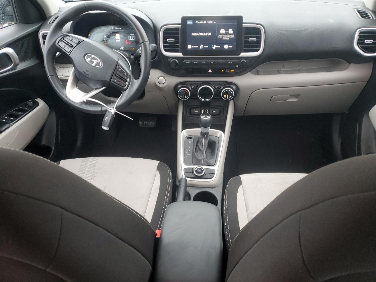 2024 Hyundai Venue - Image 8
