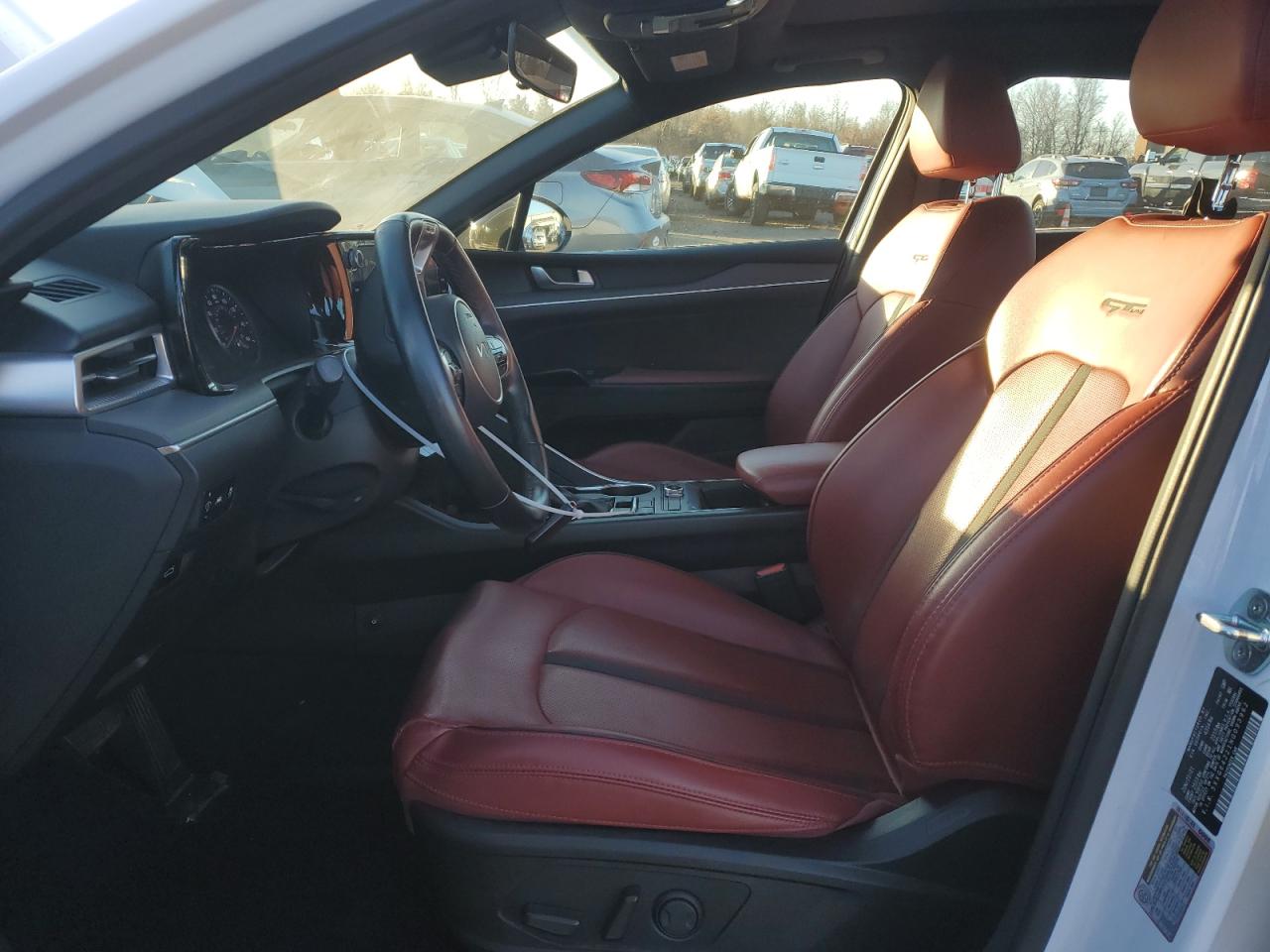 2022 Kia K5 - Image 7