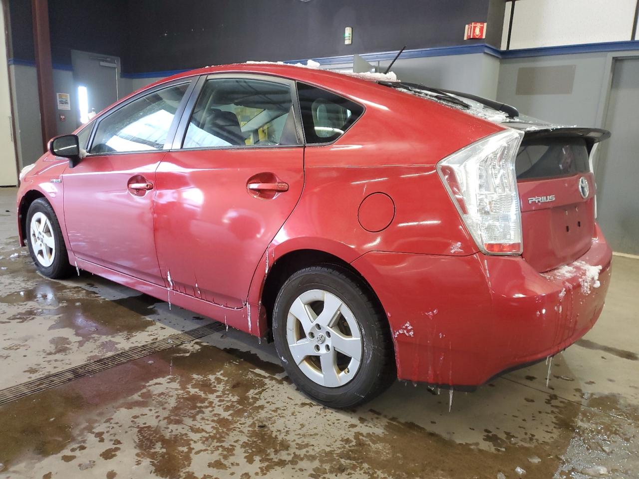 2010 Toyota Prius - Image 2