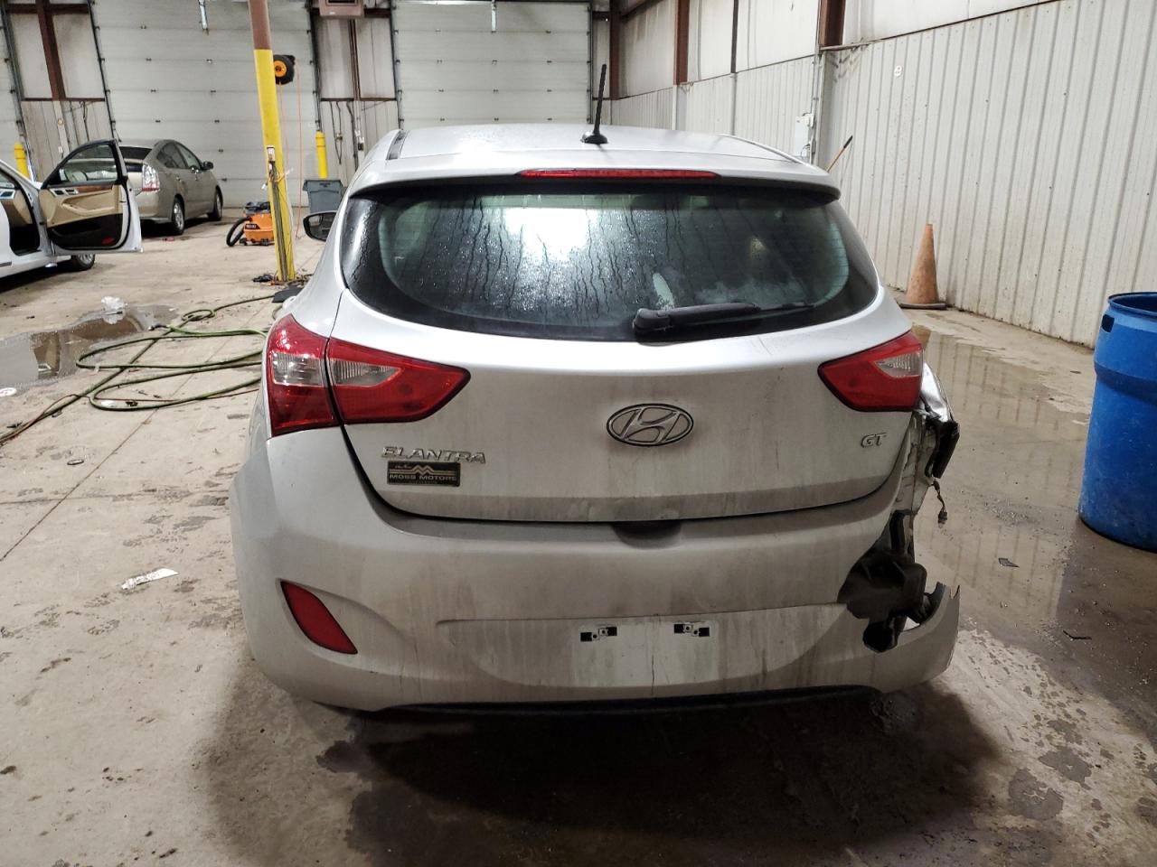 2016 Hyundai Elantra - Image 6