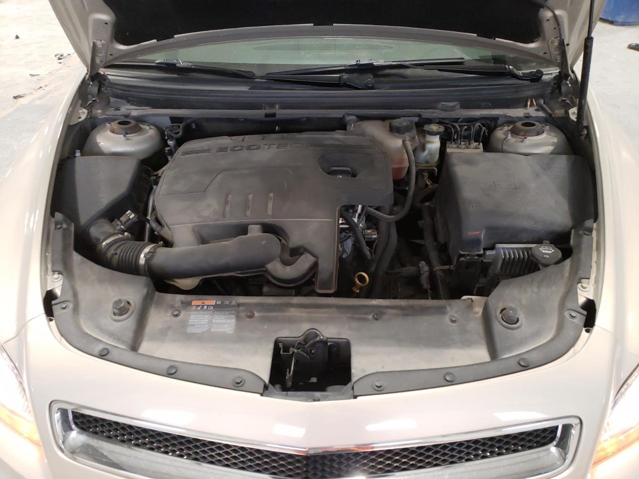 2011 Chevrolet Malibu - Image 12