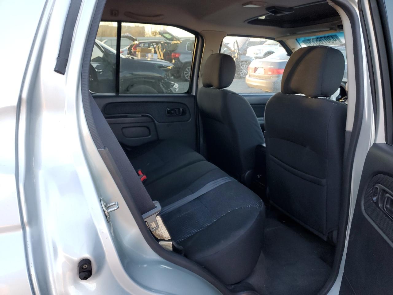 2002 Nissan XTerra - Image 11