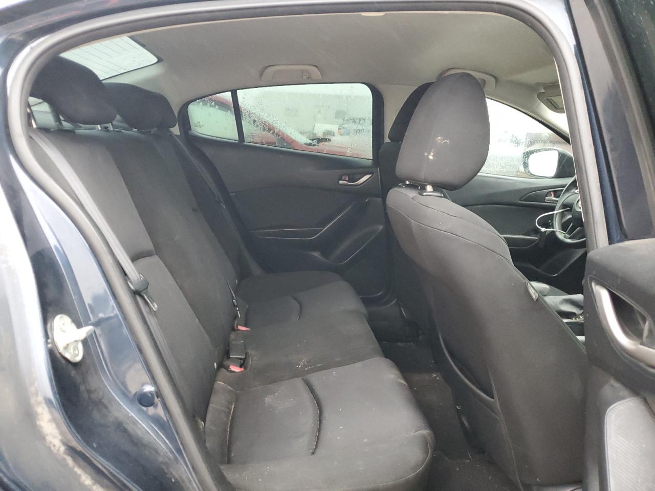 2014 Mazda 3 - Image 10