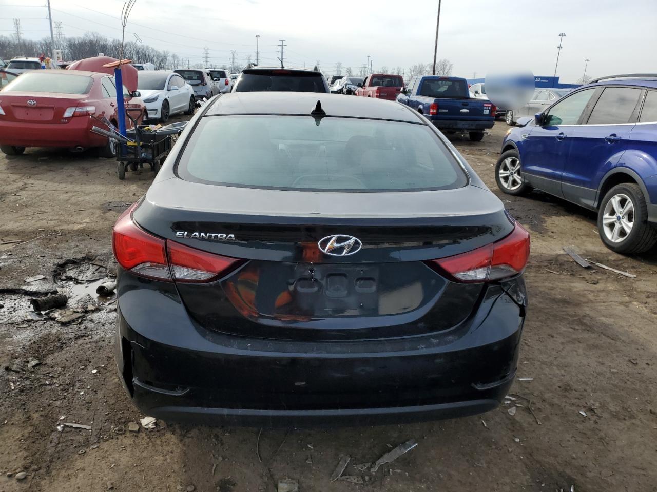 2015 Hyundai Elantra - Image 6