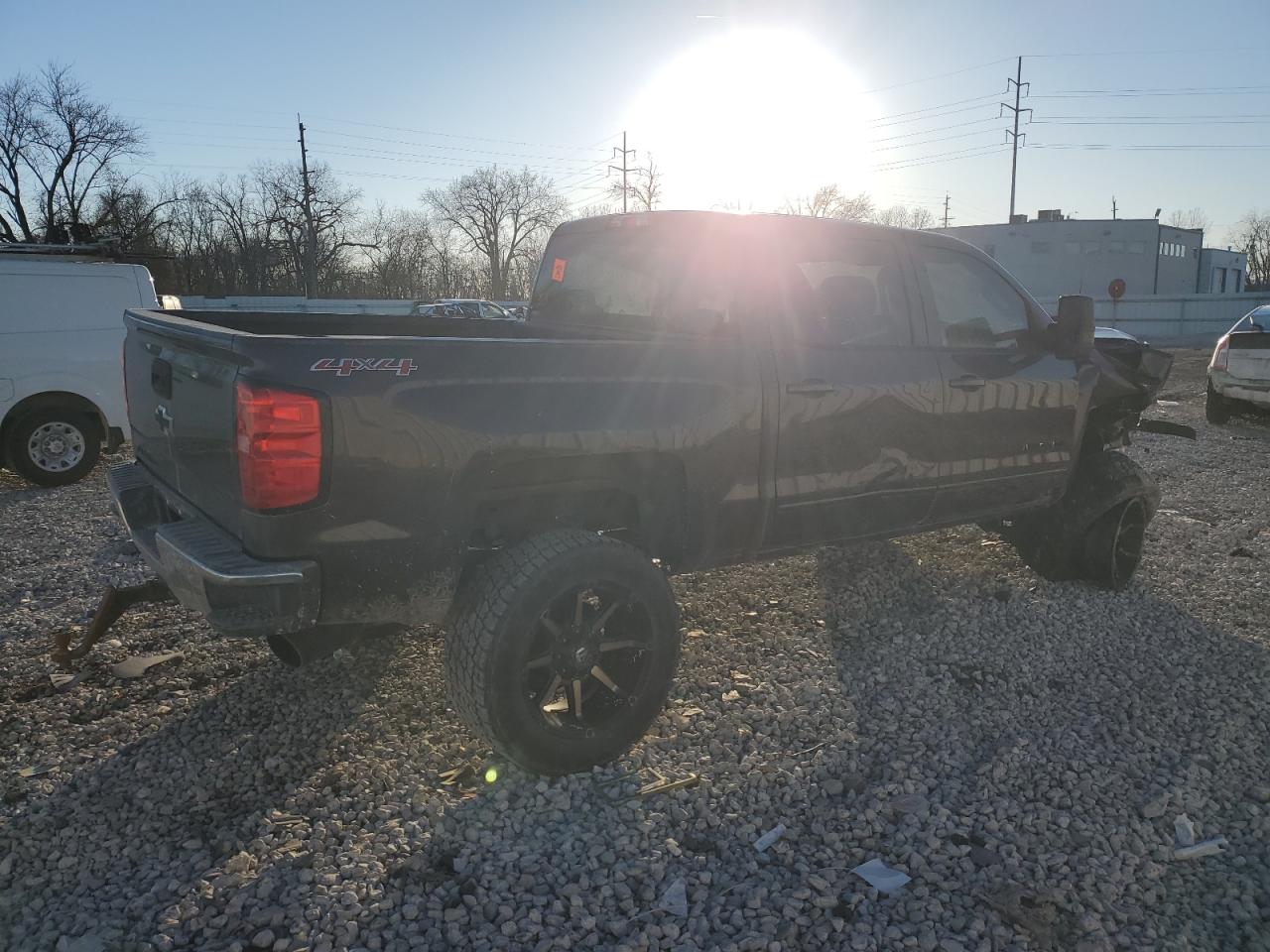 2015 Chevrolet Silverado - Image 3