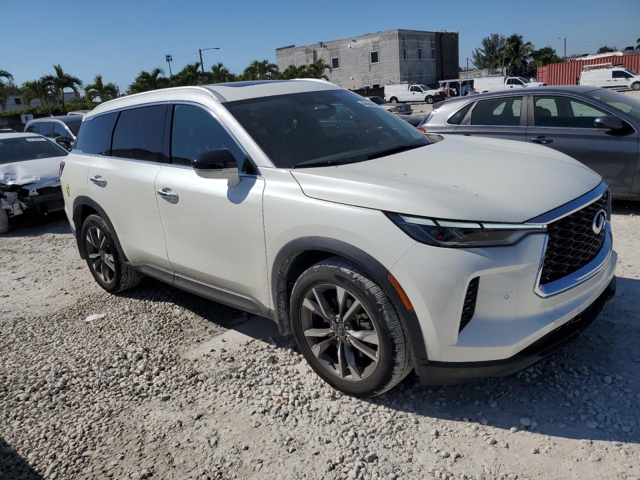 2024 Infiniti QX60 - Image 4