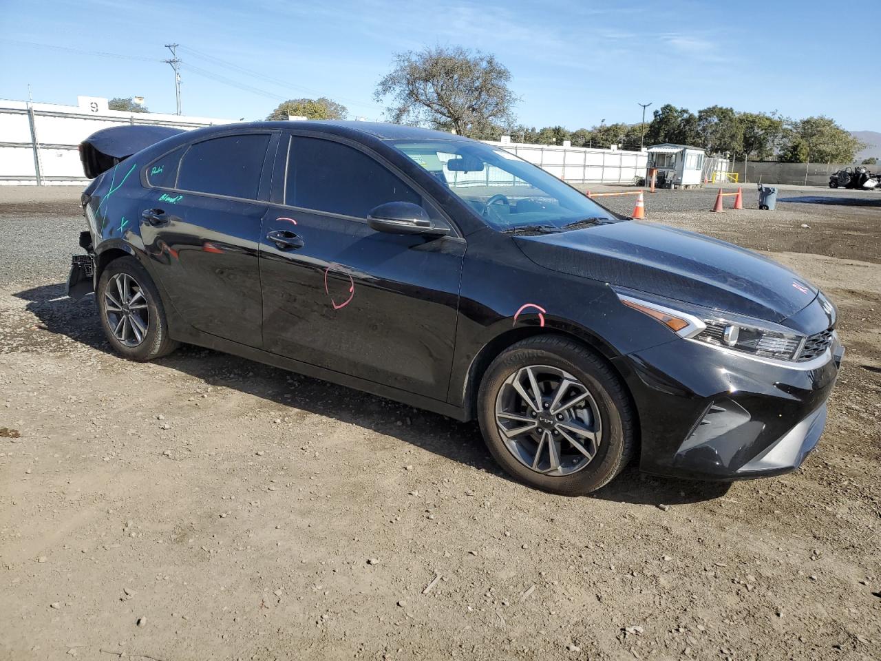 2023 Kia Forte - Image 4