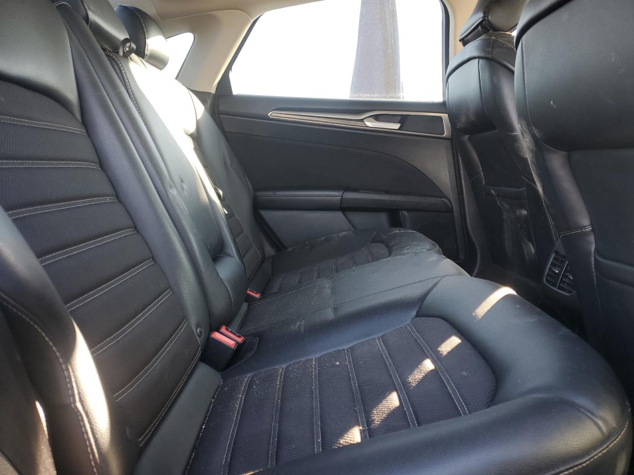 2017 Ford Fusion - Image 10
