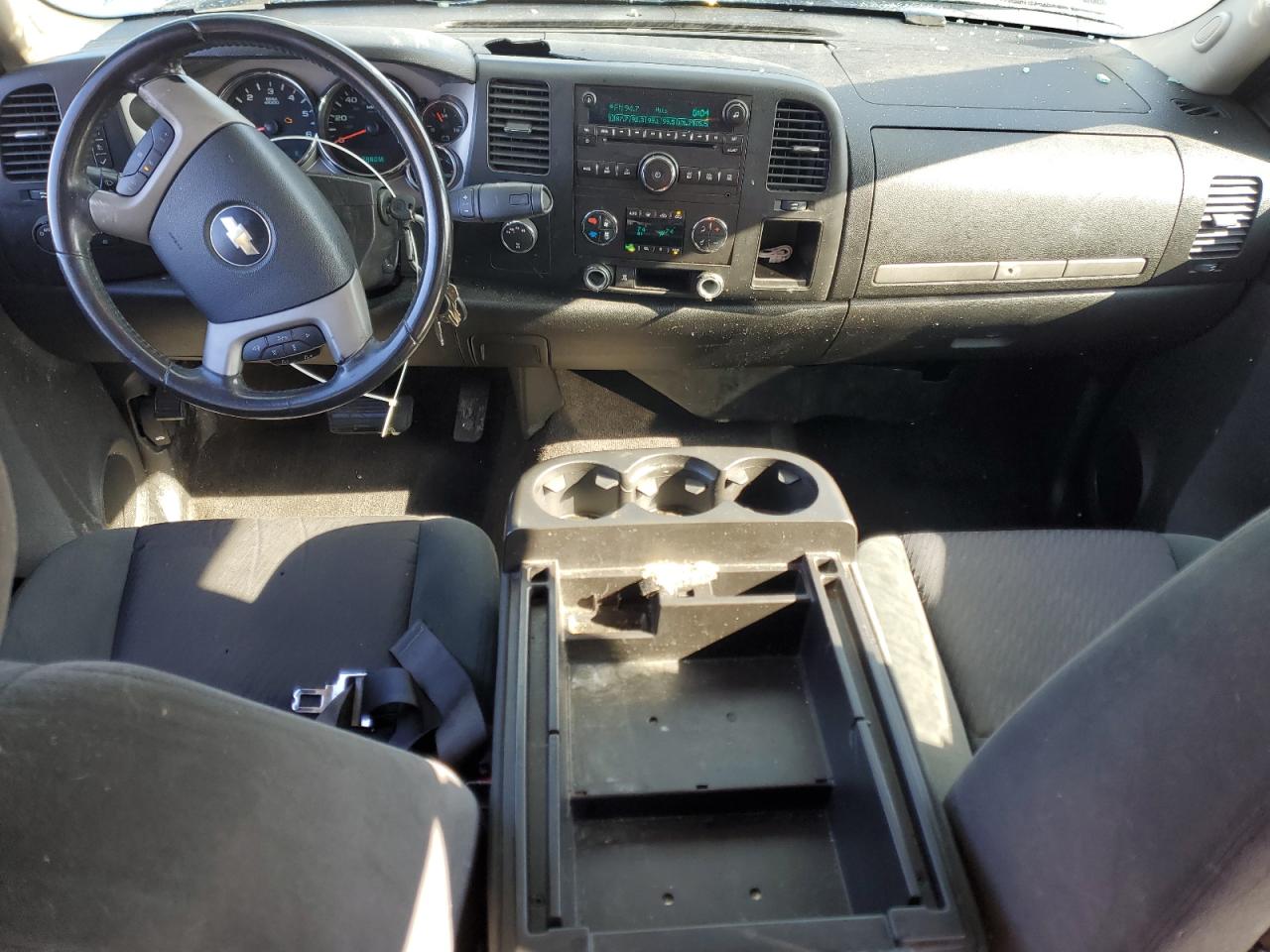 2009 Chevrolet Silverado - Image 8