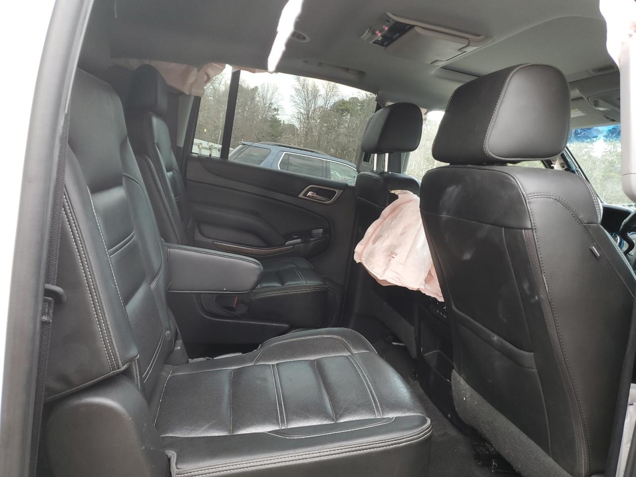 2019 GMC Yukon - Image 11
