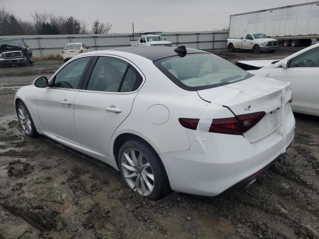  ALFA ROMEO GIULIA 2017 Білий