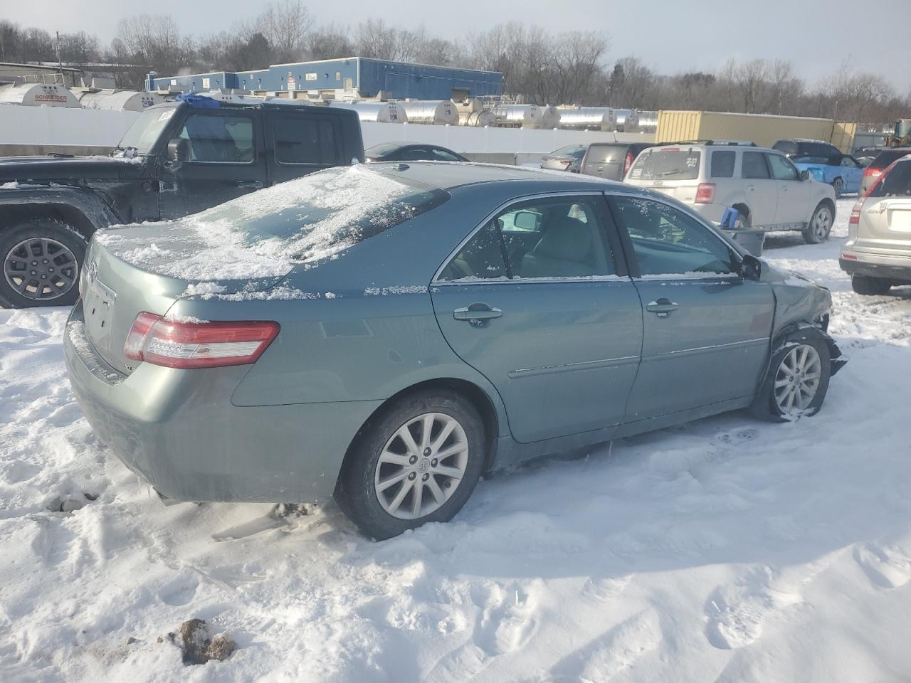 2010 Toyota Camry - Image 3