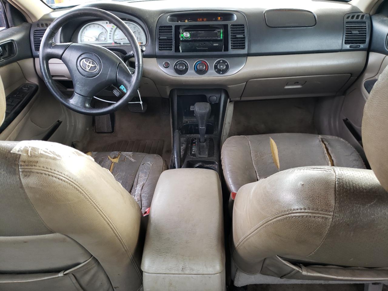 2004 Toyota Camry - Image 8