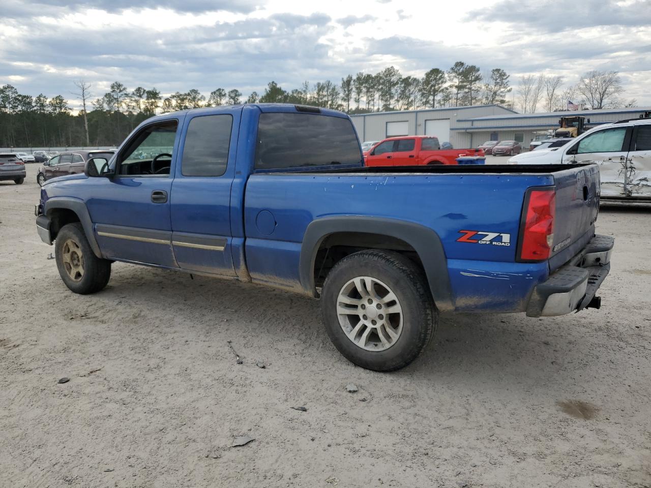 2003 Chevrolet Silverado - Image 2