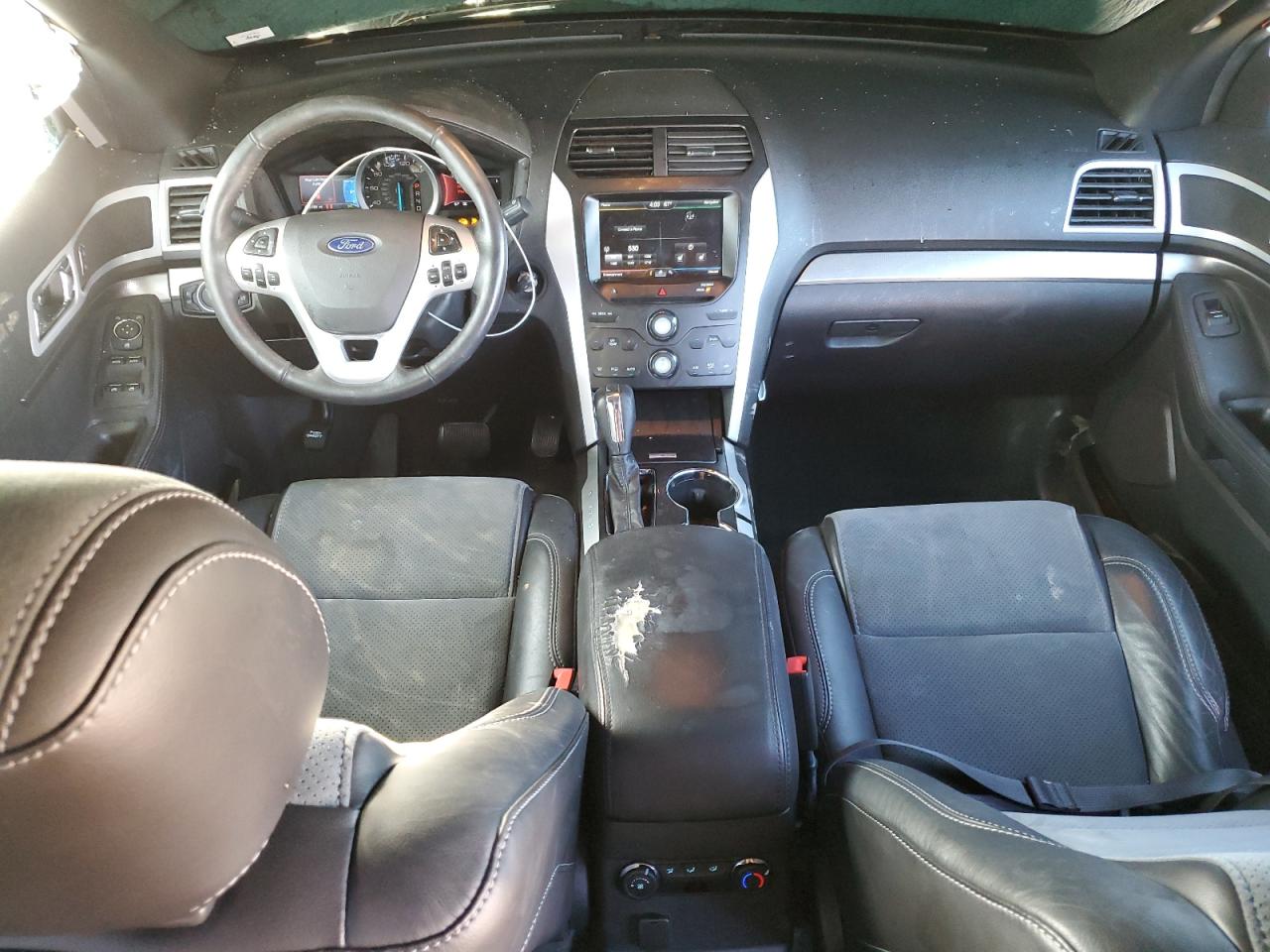 2015 Ford Explorer - Image 8