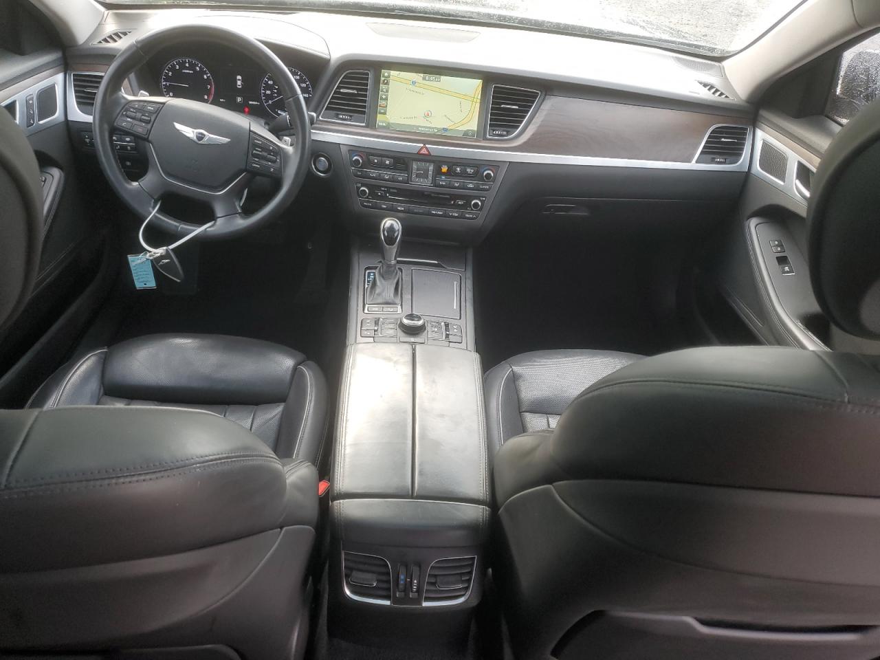 2015 Hyundai Genesis - Image 8