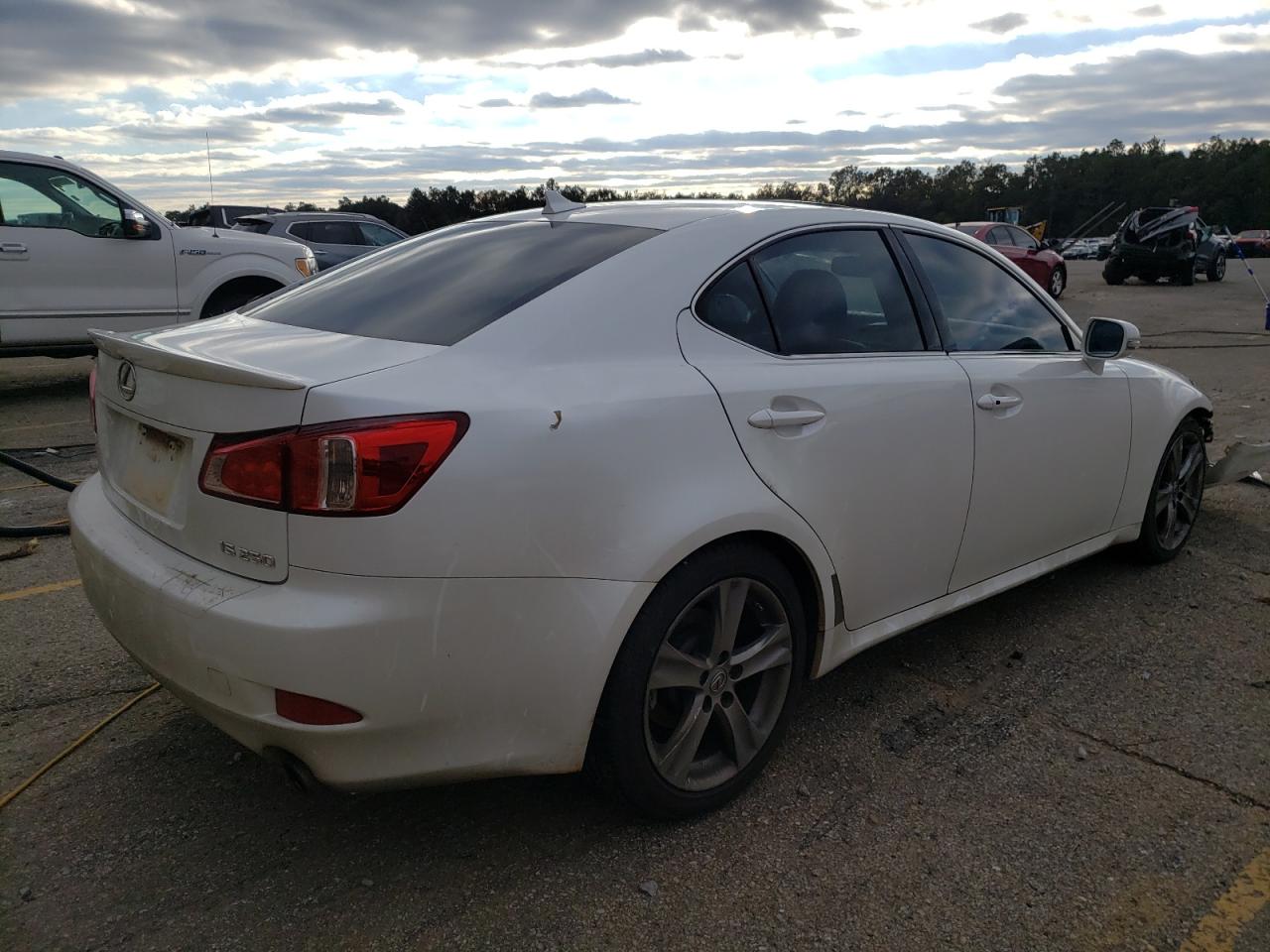 2011 Lexus IS - Image 3