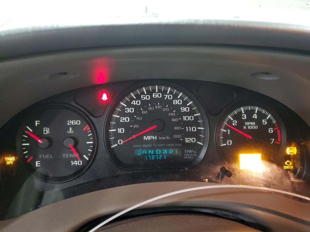 2002 Chevrolet Impala - Image 9