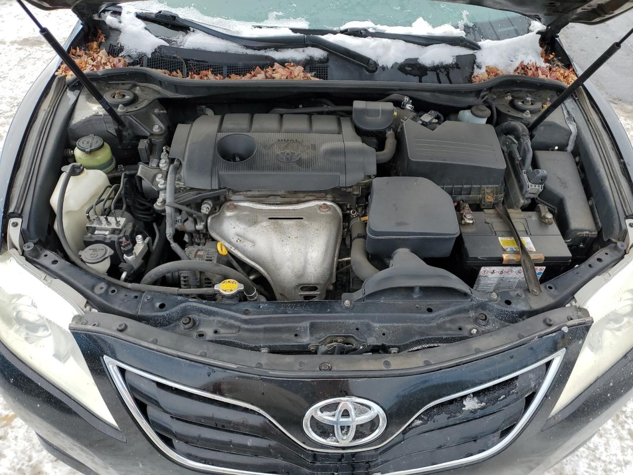 2011 Toyota Camry - Image 11