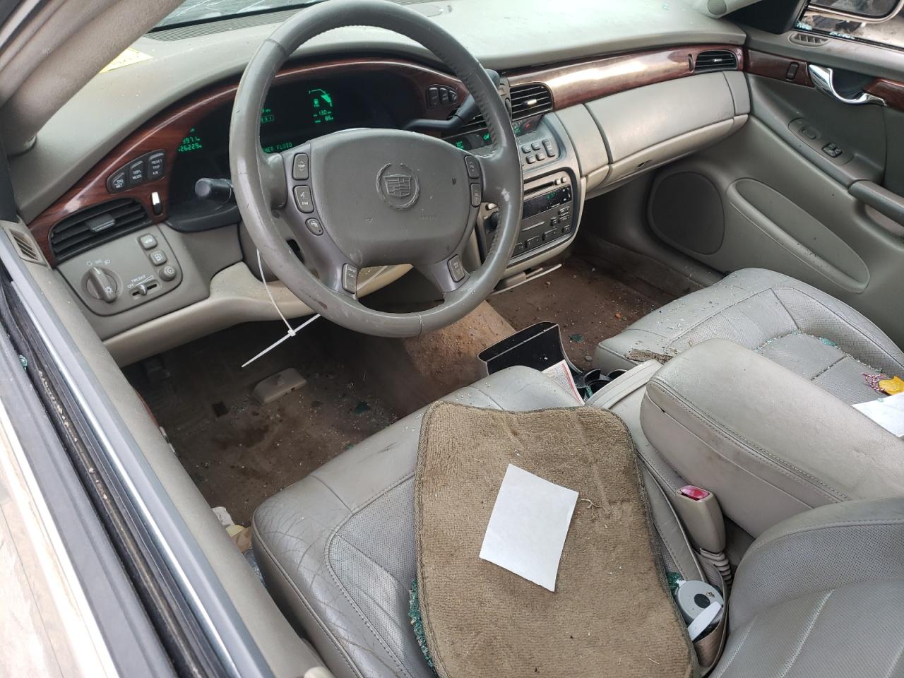 2004 Cadillac De Ville - Image 8