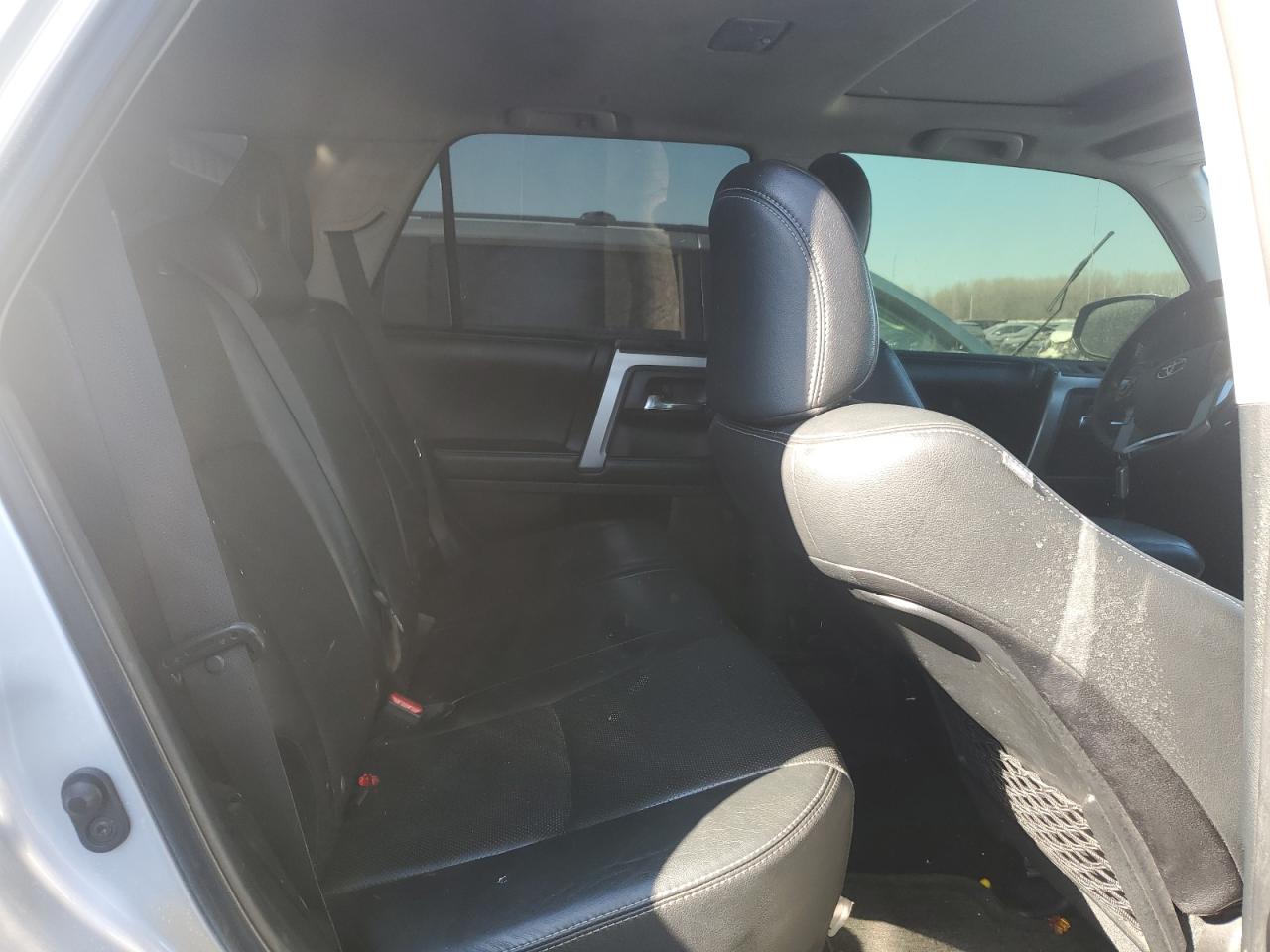 2015 Toyota 4Runner Sr5 VIN: JTEBU5JR5F5261509 Lot: 88604495