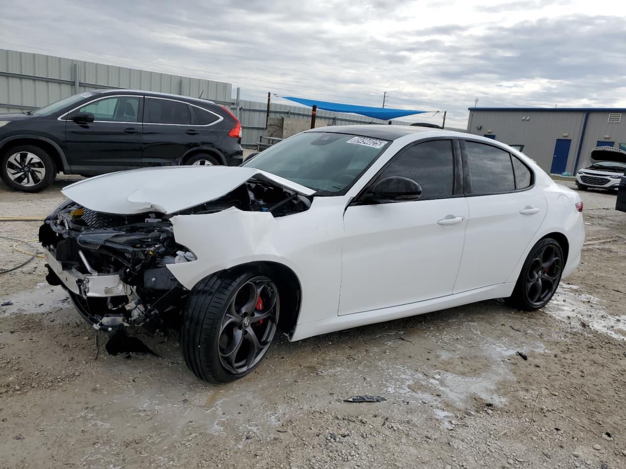 2021 Alfa Romeo Giulia - Image 1